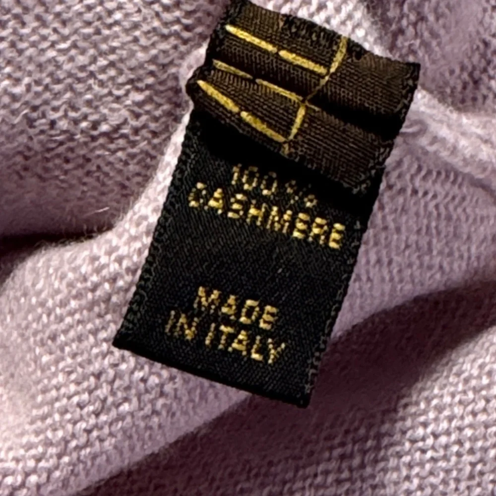 LORO PIANA 100% Cashmere Dusty Light Mauve V-Neck Long Sleeve Sweater 46 US 10 - Picture 4 of 10